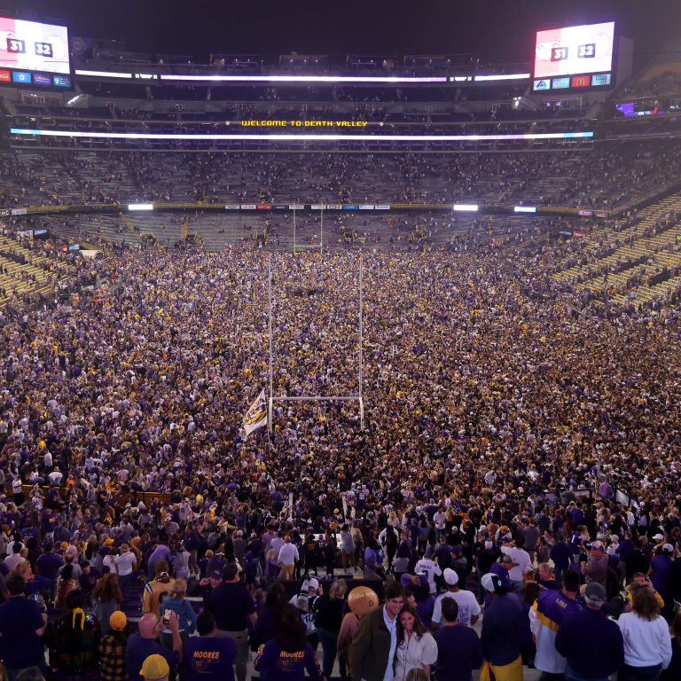 Ranking the 10 Toughest College Football Stadiums to Play in